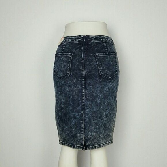 YMI Women's Pencil Skirt Super Soft Denim Bleach Wash - Picture 3 of 4